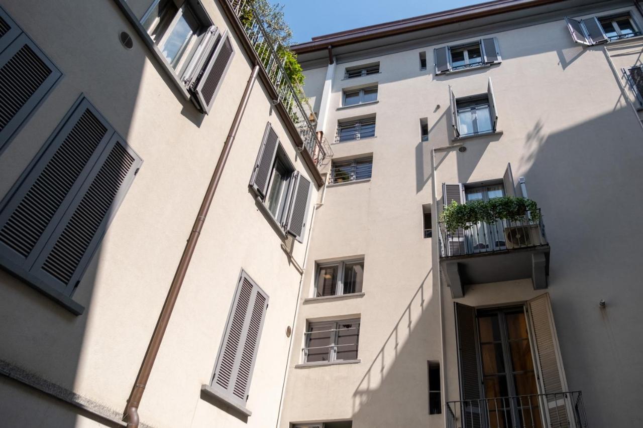 Azzurrino Lägenhet Milano Exteriör bild